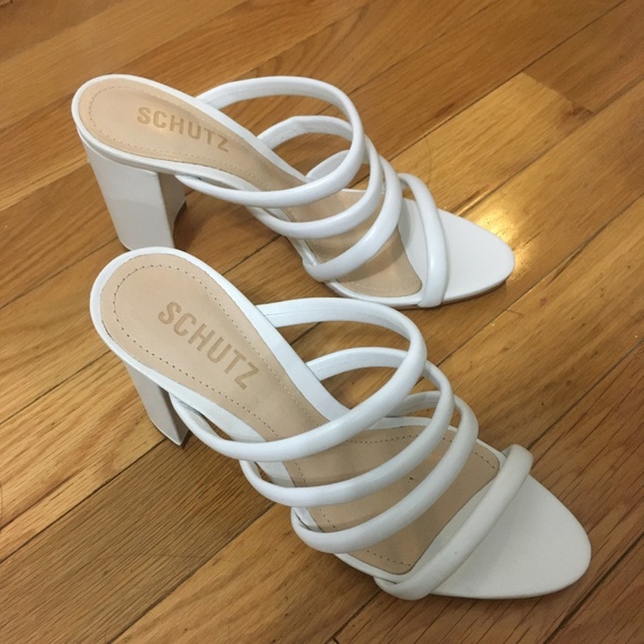 SCHUTZ Shoes - Schutz Felisa Tubular Block Heel Sandals | White | Size 5 (Runs small!)